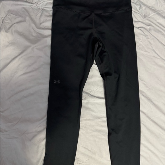 Under Armour Black Leggings for Versatile Performance - Picture 1 of 4